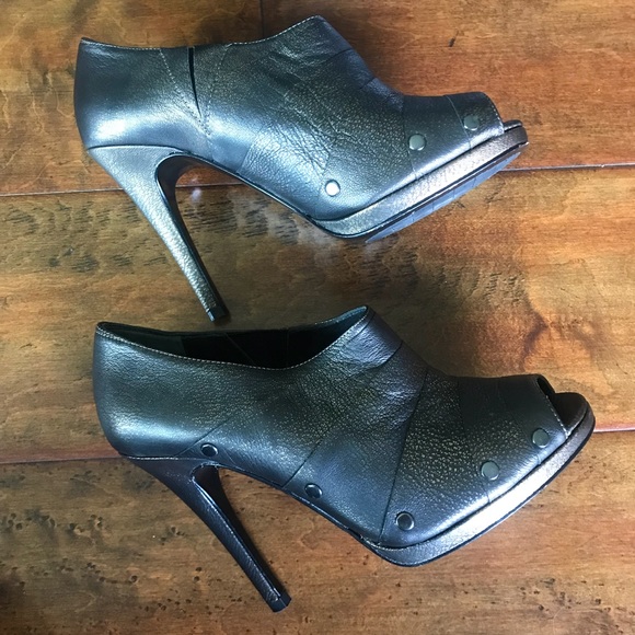 DvF Peep Toe Booties - Worn Once - Size 9 - Picture 3 of 5